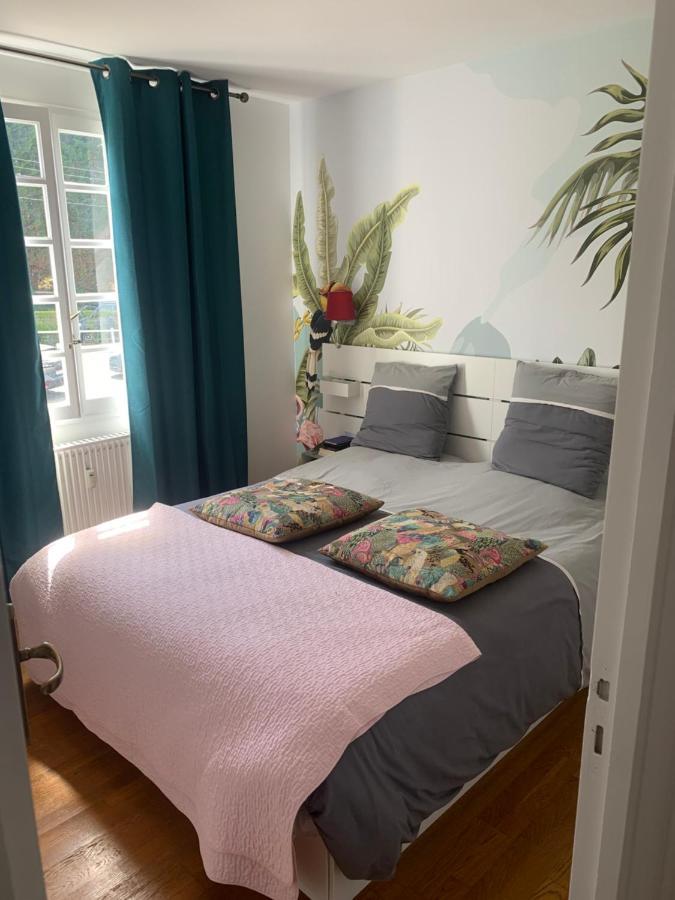Un Balcon Sur La * Trouville-sur-Mer